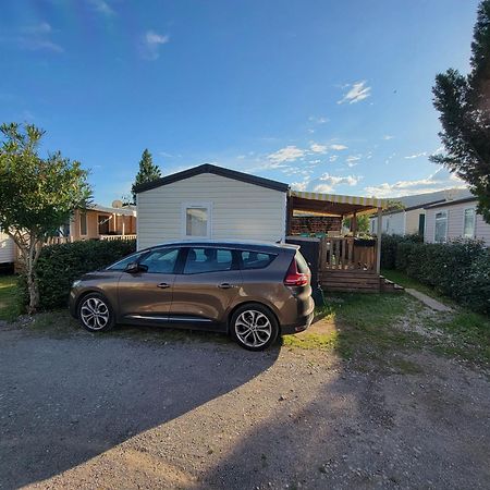 Mobilhome Au Camping Les Salins De La Gardiole Ex Camping Europe Vic-la-Gardiole Buitenkant foto