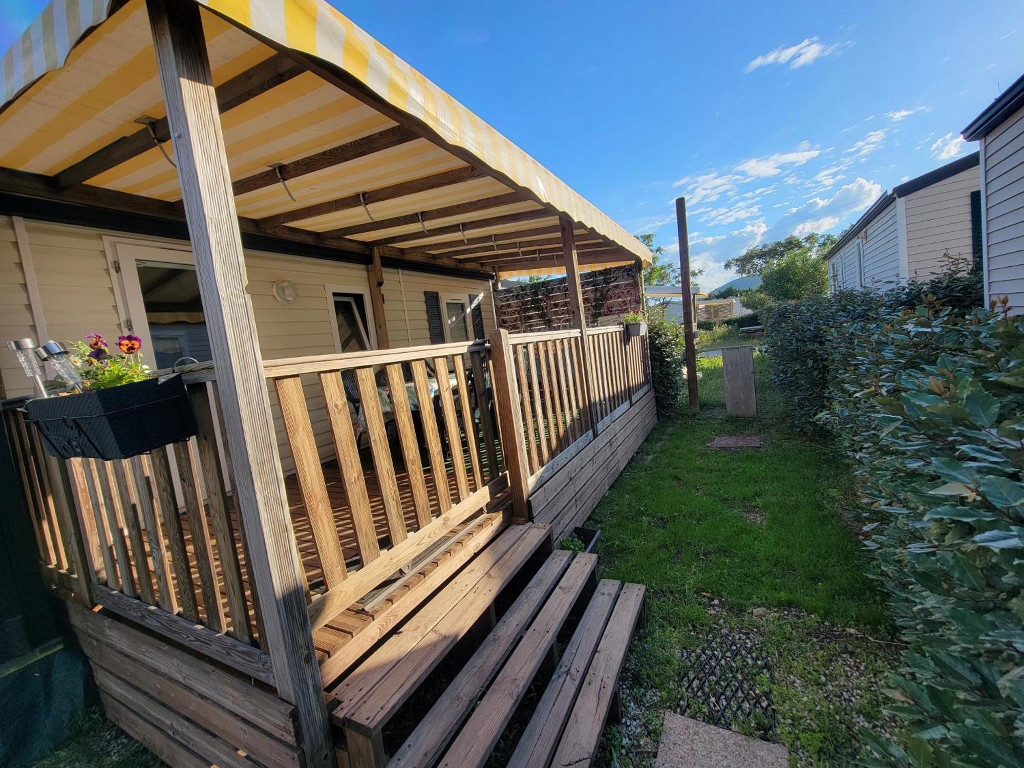 Mobilhome Au Camping Les Salins De La Gardiole Ex Camping Europe Vic-la-Gardiole Buitenkant foto