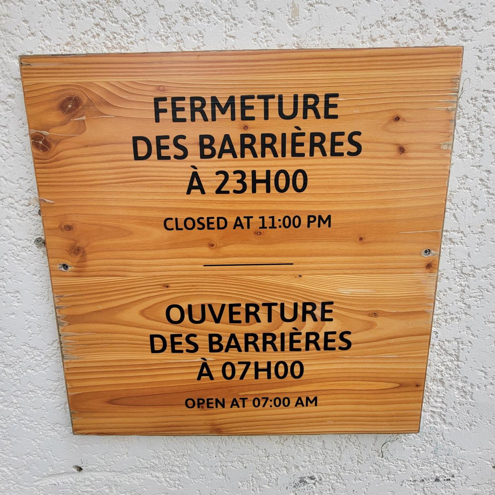 Mobilhome Au Camping Les Salins De La Gardiole Ex Camping Europe Vic-la-Gardiole Buitenkant foto